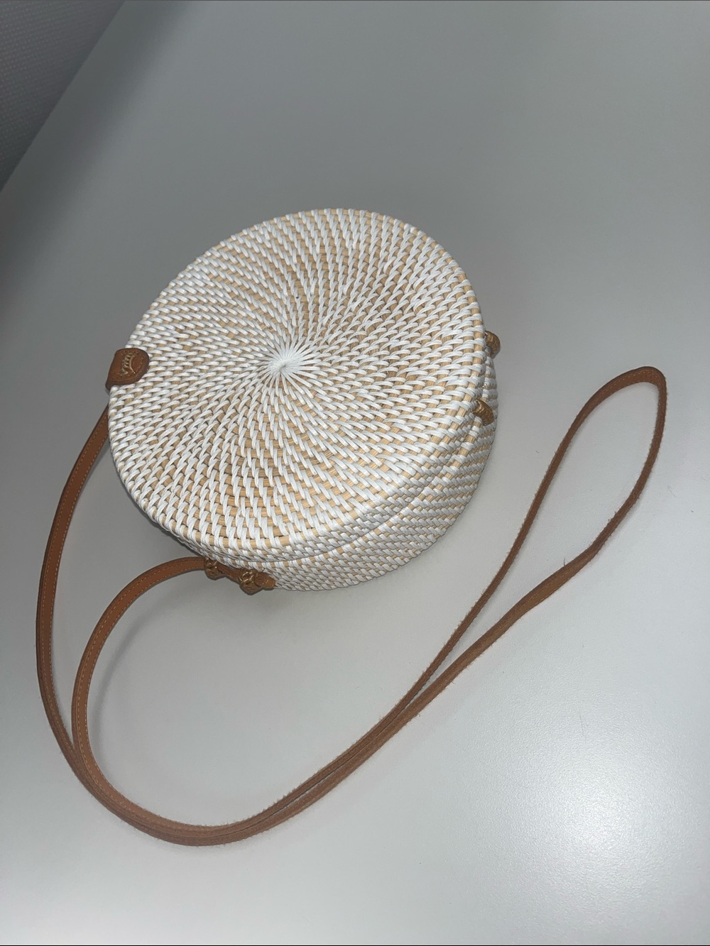 Source Unknown Round Woven Crossbody Bag in White and Tan